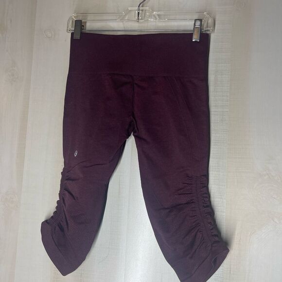 Lululemon In The Flow Crop II‎ Bordeaux burgundy heather leggings knee length, 6 - Picture 8 of 10
